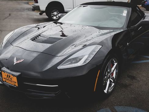 Used 2014 Chevrolet Corvette Stingray Convertible w/ 2LT Preferred Equipment Group image 8