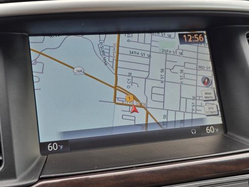 Used 2016 Nissan Pathfinder Platinum AWD/4WD image 10