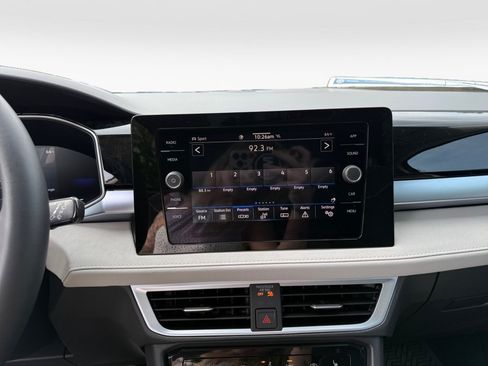 New 2026 Volkswagen Taos SE AWD/4WD image 17