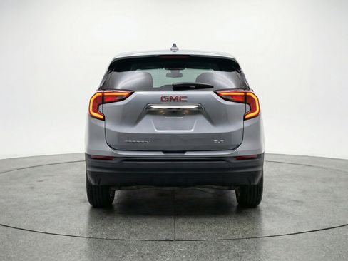 Used 2024 GMC Terrain SLE FWD image 7