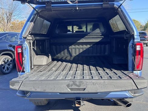 Used 2024 GMC Sierra 2500 Denali w/ Denali Reserve Package image 45