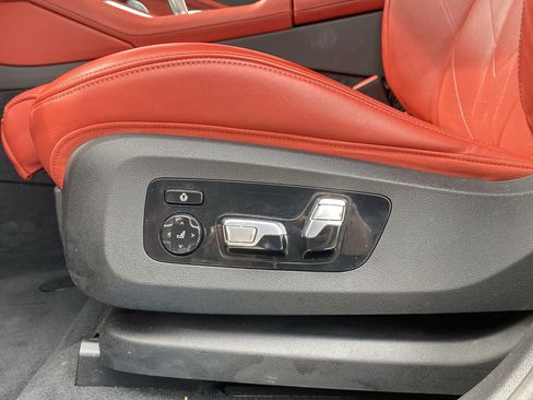 Used 2023 BMW XM AWD/4WD image 32