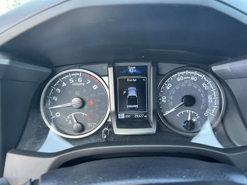 Used 2023 Toyota Tacoma TRD Off-Road AWD/4WD image 21