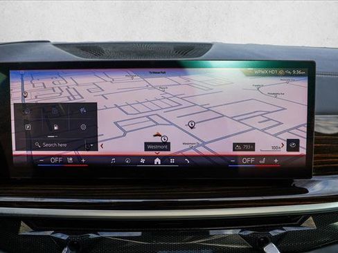 Used 2024 BMW X5 xDrive50e image 18