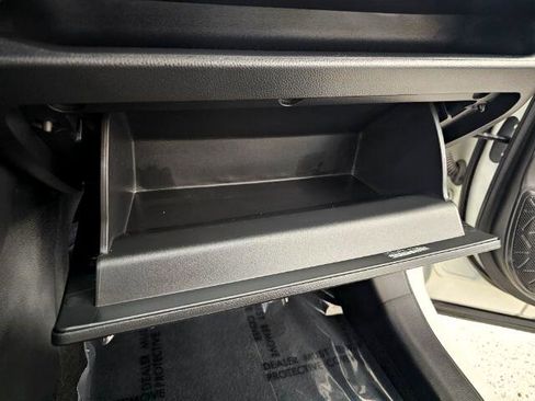 Used 2022 Toyota RAV4 XLE w/ Convenience Package image 22