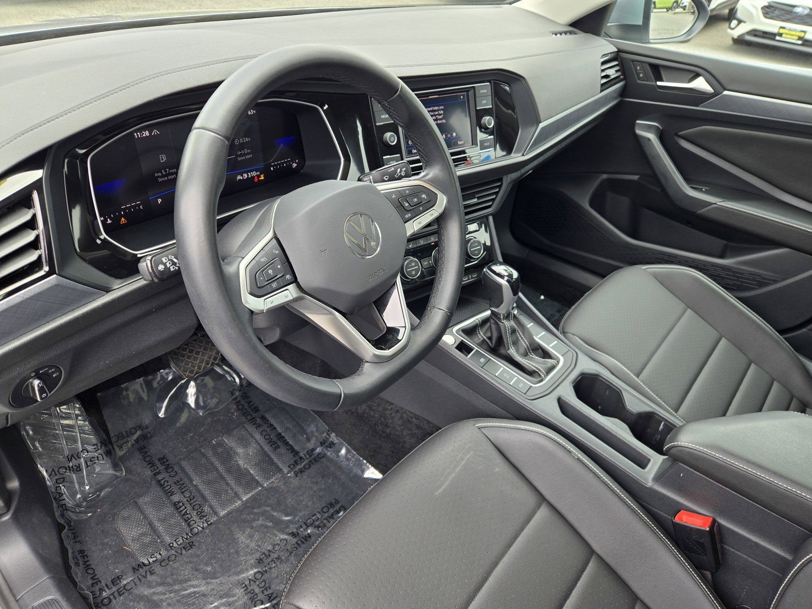 Used 2024 Volkswagen Jetta SE w/ Panoramic Sunroof Package FWD image 10