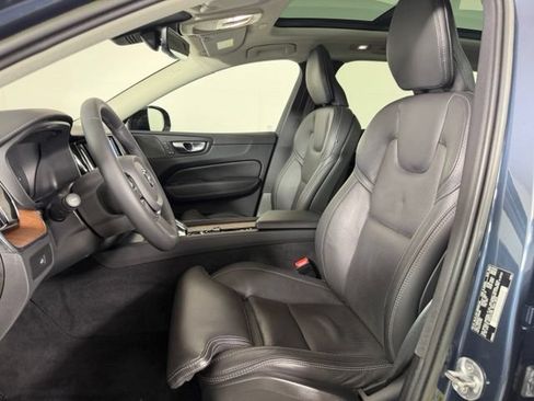 Used 2023 Volvo XC60 B6 Ultimate w/ Protection Package Premier AWD/4WD image 18