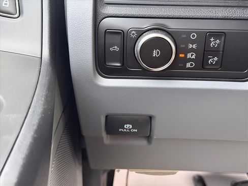 New 2025 Ford F350 XL w/ XL Chrome Package image 14