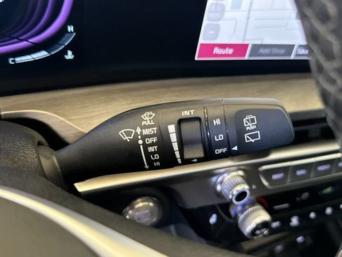 Used 2025 Kia Telluride EX X-Line AWD/4WD image 32