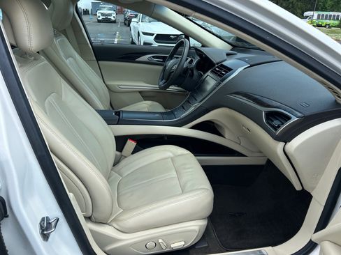 Used 2013 Lincoln MKZ AWD image 15