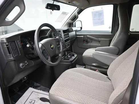 Used 2023 Chevrolet Express 3500 LS RWD image 23