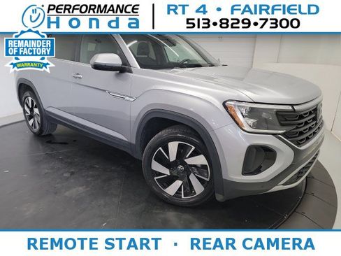 Used 2024 Volkswagen Atlas Cross Sport SE AWD/4WD image 1