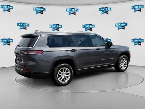 Used 2022 Jeep Grand Cherokee L Laredo w/ Luxury Tech Group I AWD/4WD image 6