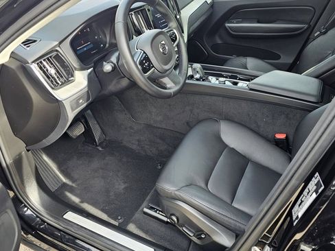 Certified 2025 Volvo XC60 B5 Plus image 16