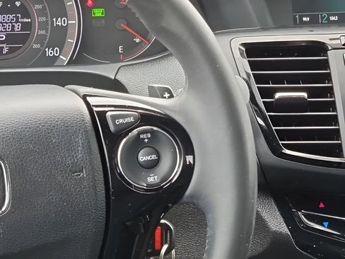 Used 2016 Honda Accord Sport image 25