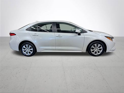 Used 2024 Toyota Corolla LE FWD image 8