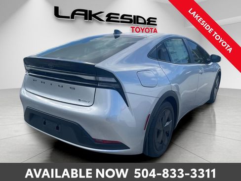 New 2026 Toyota Prius SE image 4