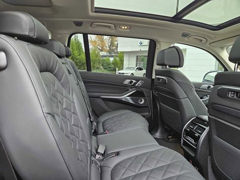 New 2026 BMW X7 xDrive40i image 15
