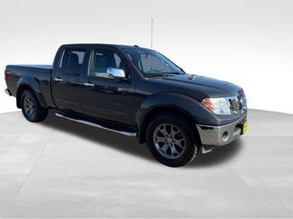 Used 2014 Nissan Frontier SL w/ SL Moonroof Package 360° Tour