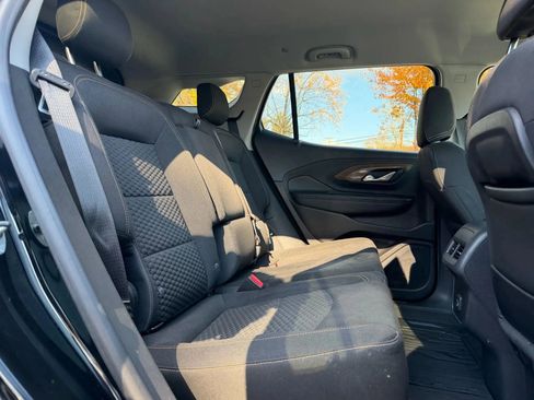 Used 2019 GMC Terrain SLE w/ Driver Convenience Package AWD/4WD image 13