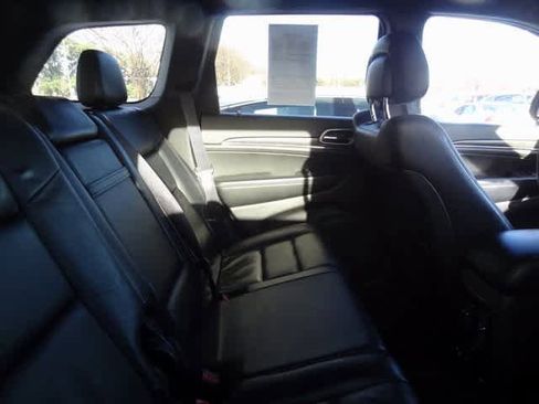 Used 2018 Jeep Grand Cherokee Limited image 10