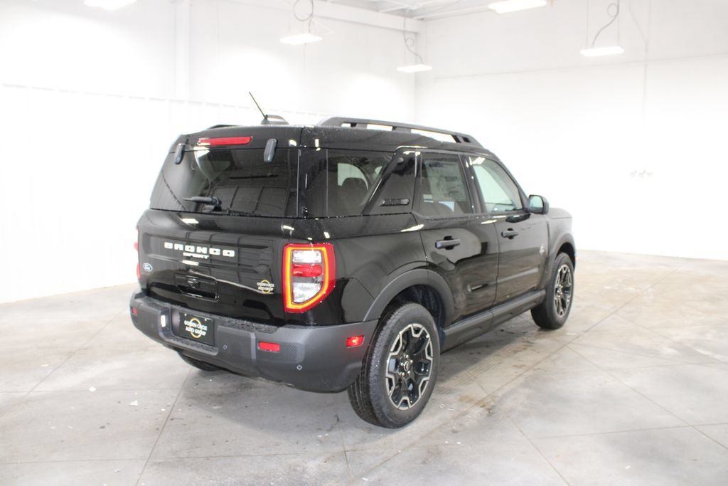 New 2026 Ford Bronco Sport Outer Banks AWD/4WD image 8