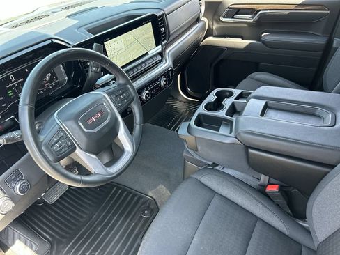Used 2025 GMC Sierra 1500 Elevation AWD/4WD image 10