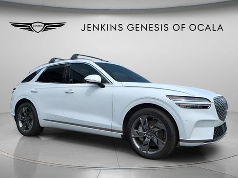 Certified 2024 Genesis Electrified GV70 Advanced image 3