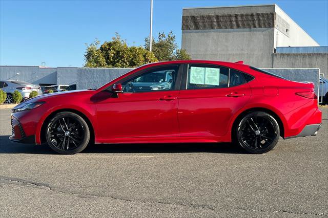 Certified 2025 Toyota Camry SE FWD image 9