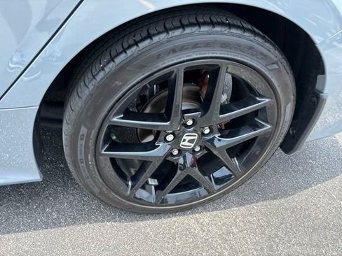 Used 2025 Honda Civic Sport image 12