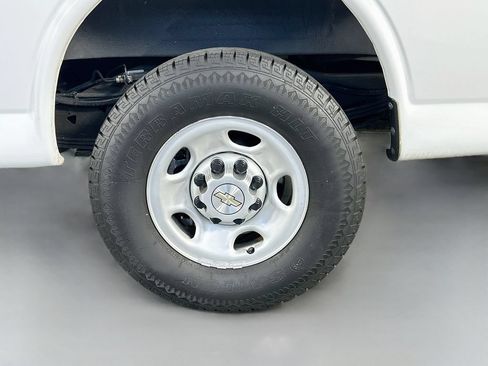 Used 2023 Chevrolet Express 2500 w/ Driver Convenience Package RWD image 32