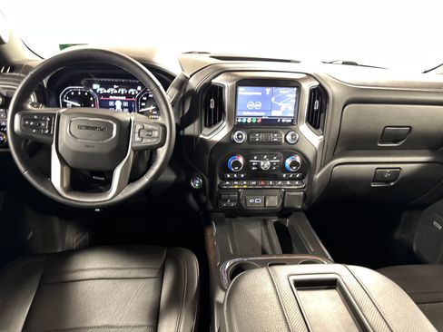 Used 2019 GMC Sierra 1500 Denali w/ Denali Ultimate Package AWD/4WD image 4