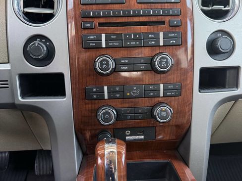 Used 2010 Ford F150 Lariat image 15