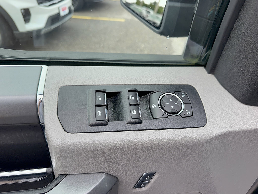 Certified 2018 Ford F150 XLT w/ Equipment Group 302A Luxury AWD/4WD image 11