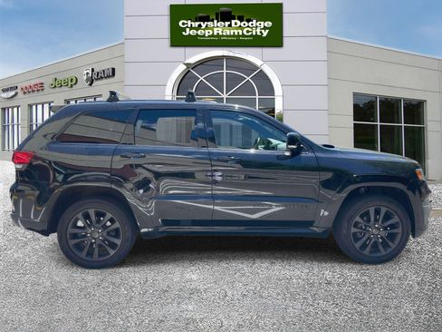 Used 2018 Jeep Grand Cherokee High Altitude AWD/4WD image 5