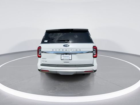Used 2024 Ford Expedition Limited AWD/4WD image 7
