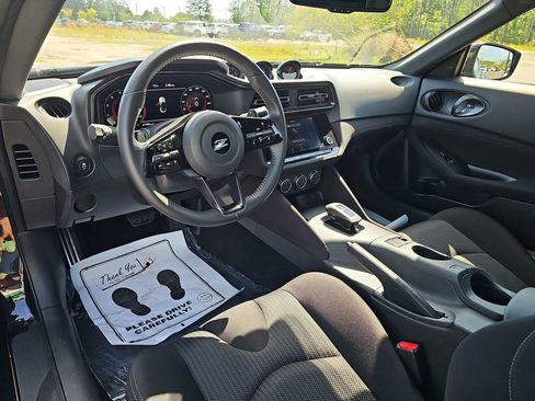Used 2025 Nissan Z Sport w/ Floor Mat Package RWD image 19