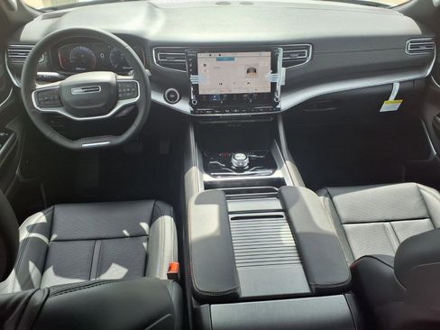 New 2026 Jeep Grand Wagoneer L 4WD image 9