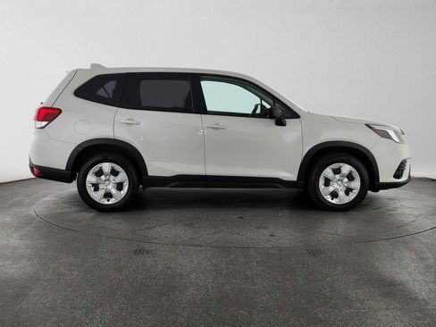 Used 2022 Subaru Forester AWD/4WD image 2