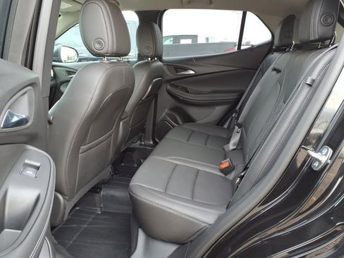 Certified 2025 Buick Encore GX Avenir w/ Avenir Convenience Package AWD/4WD image 9