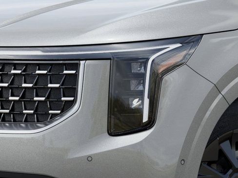 New 2026 Kia Carnival SX image 10