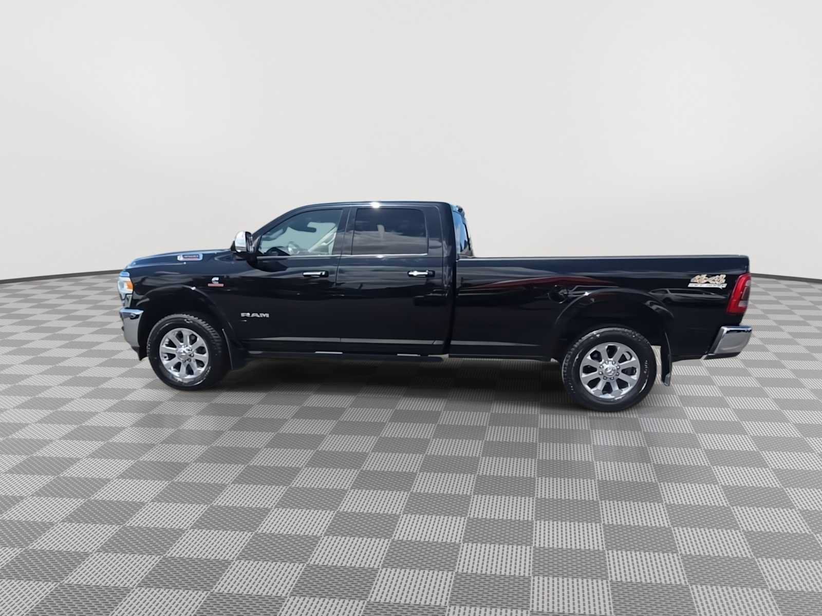 Used 2020 RAM 3500 Laramie AWD/4WD image 5