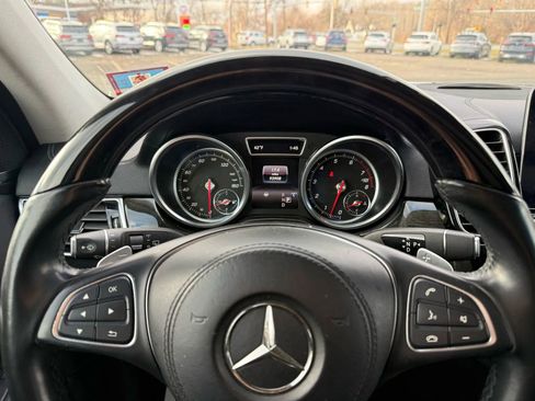 Used 2018 Mercedes-Benz GLS 550 4MATIC image 35