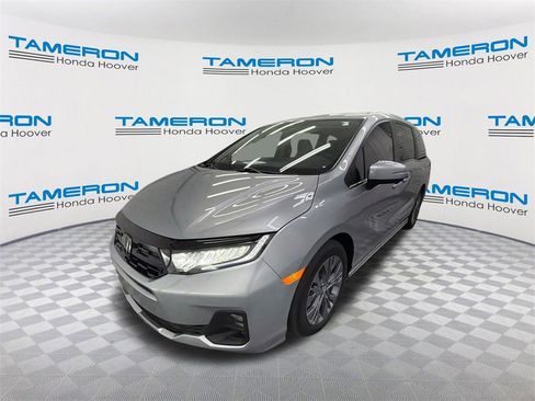 Used 2026 Honda Odyssey Touring image 1