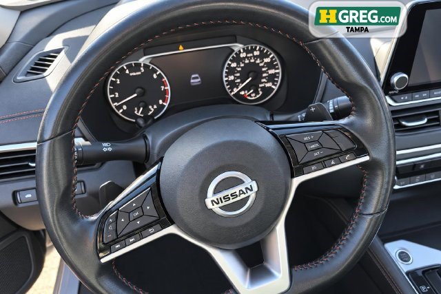 Used 2021 Nissan Altima 2.5 SR FWD image 14