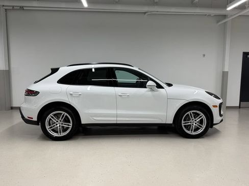 Certified 2026 Porsche Macan AWD/4WD image 10