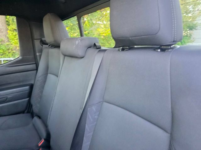 Used 2024 Toyota Tacoma SR5 AWD/4WD image 13