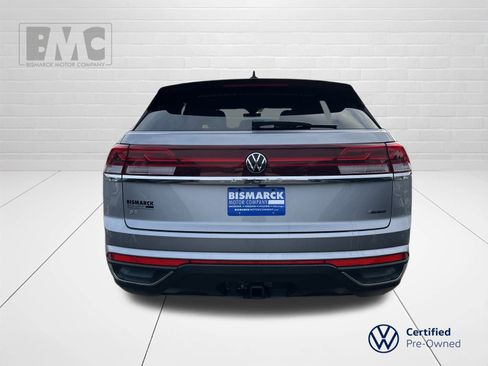 Certified 2024 Volkswagen Atlas Cross Sport SE image 6