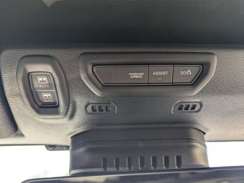 Used 2023 Jeep Wrangler Unlimited Sahara AWD/4WD image 21