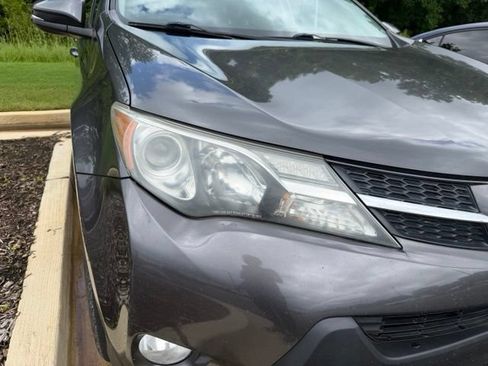 Used 2014 Toyota RAV4 Limited w/ Technology Package AWD/4WD image 4